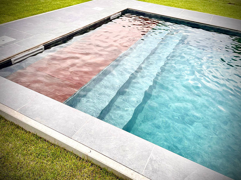 32_Accueil_AQUAPOOLS et spas_Piscines_beton_Lille_Valenciennes_Tournai_Bondues_France_Belgique
