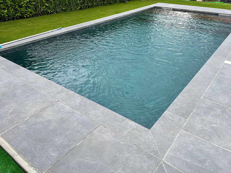 35_Accueil_AQUAPOOLS et spas_Piscines_beton_Lille_Valenciennes_Tournai_Bondues_France_Belgique